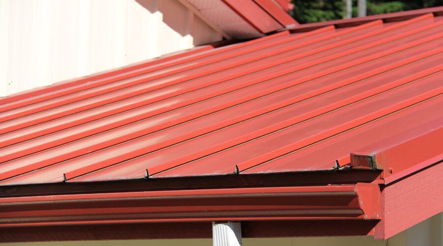Professional gutter cleaning in Indiana